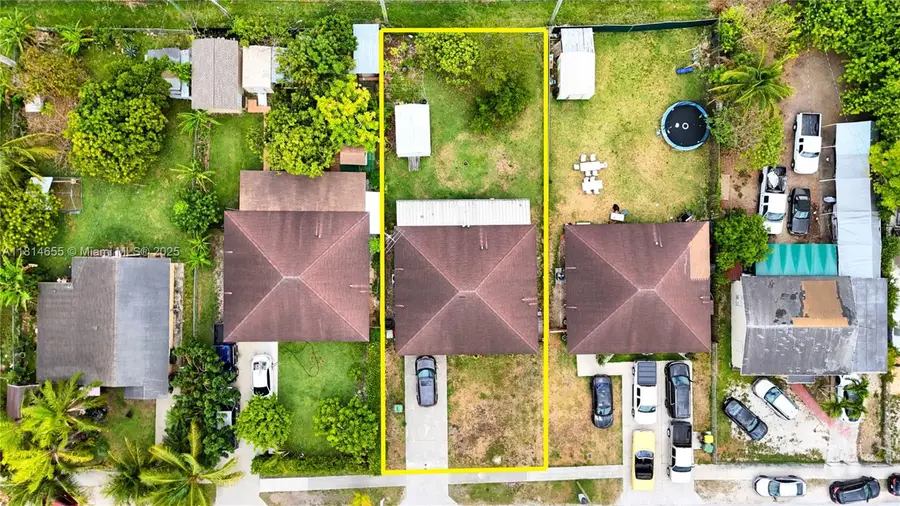 229 NW 9th Ave, Homestead, FL 33030 - Image #2