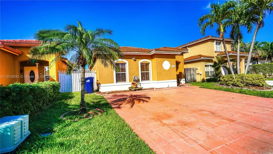 7997 NW 199th Ter, Hialeah, FL 33015 - Image #2