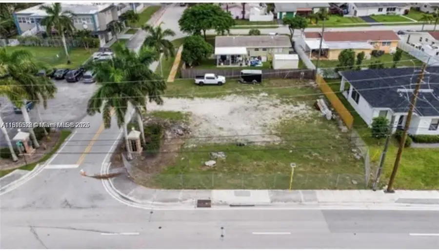 4861 Peters Rd, Plantation, FL 33317 - Image #2