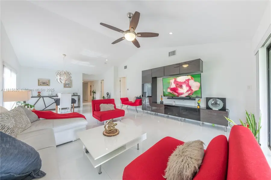 16189 Laurel Dr #25, Weston, FL 33326 - Image #2