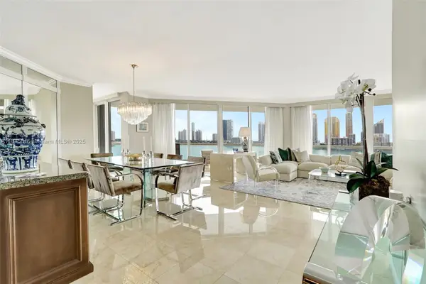 2600 Island Blvd #904, Aventura, FL 33160