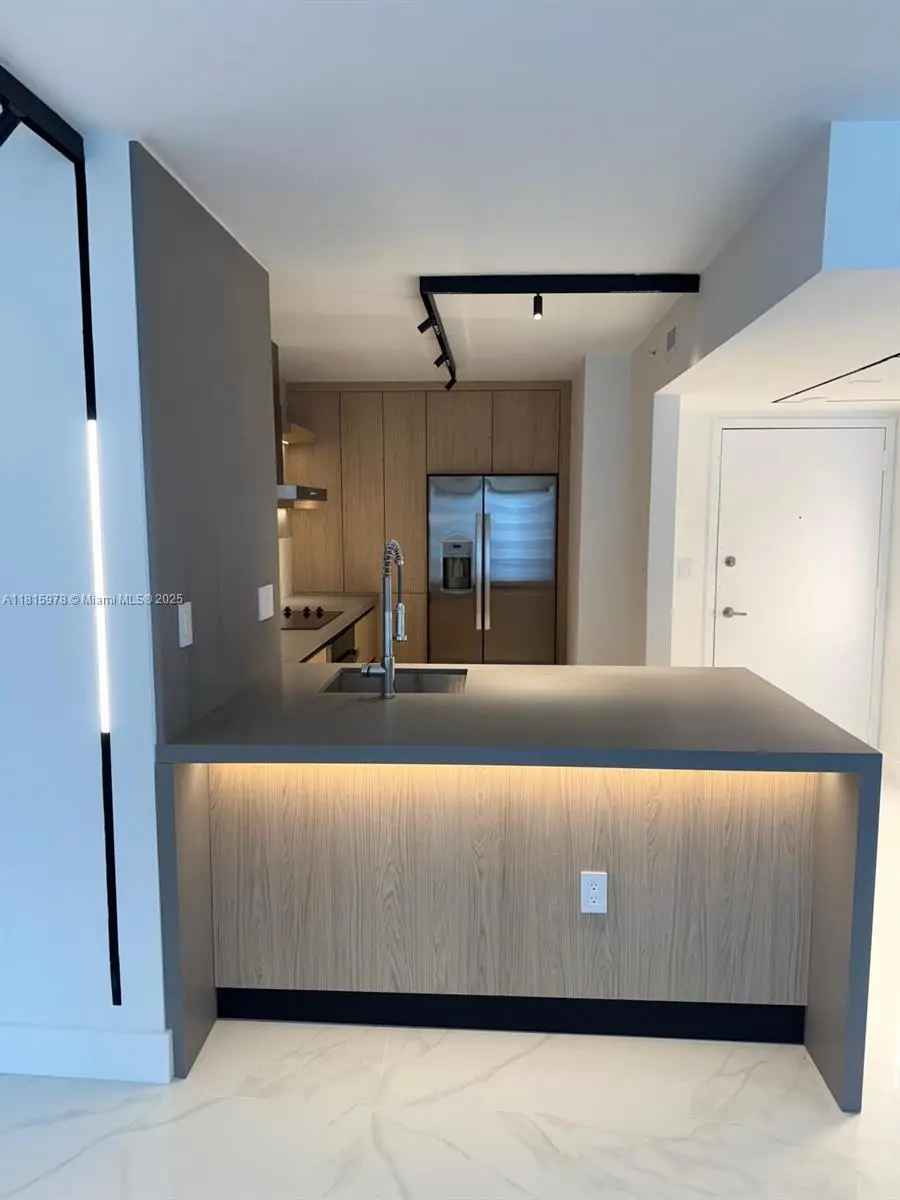 800 N Miami Ave #E-901, Miami, FL 33136 - Image #2