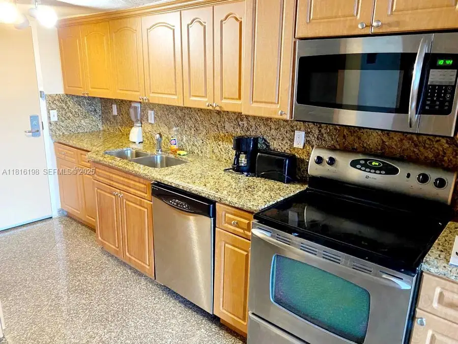 19201 Collins Ave #441, Sunny Isles Beach, FL 33160 - #2