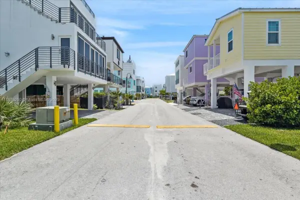 94825 Overseas Hwy #70, Key Largo, FL 33037