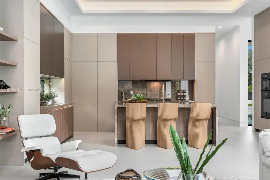 6900 SW 72nd Ct, Miami, FL 33143 - Image #3