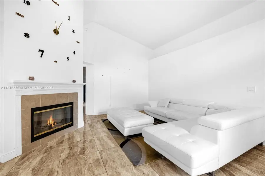 401 Oxford Drive, Davenport, FL 33897 - Image #2