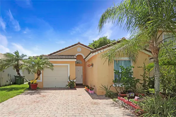 1585 SE 20th Rd, Homestead, FL 33035