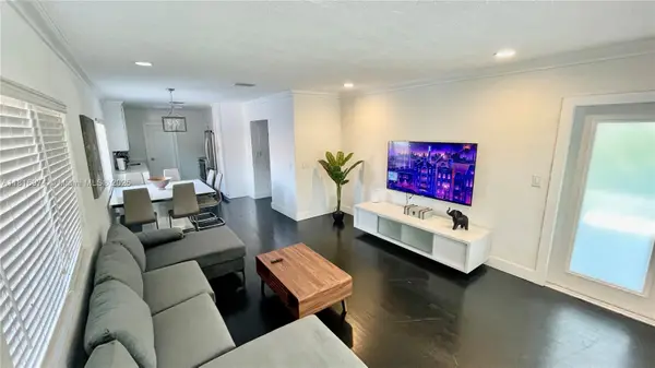 1955 Washington St, Hollywood, FL 33020