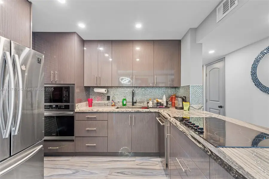 1345 Lincoln Rd #1105, Miami Beach, FL 33139 - Image #2