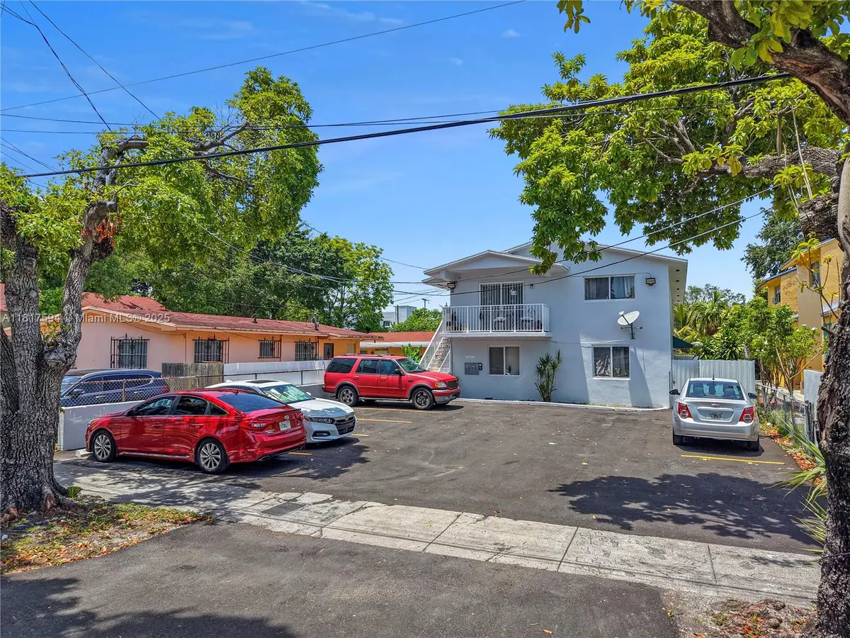 1621 NW 16th St, Miami, FL 33125 - Image #1