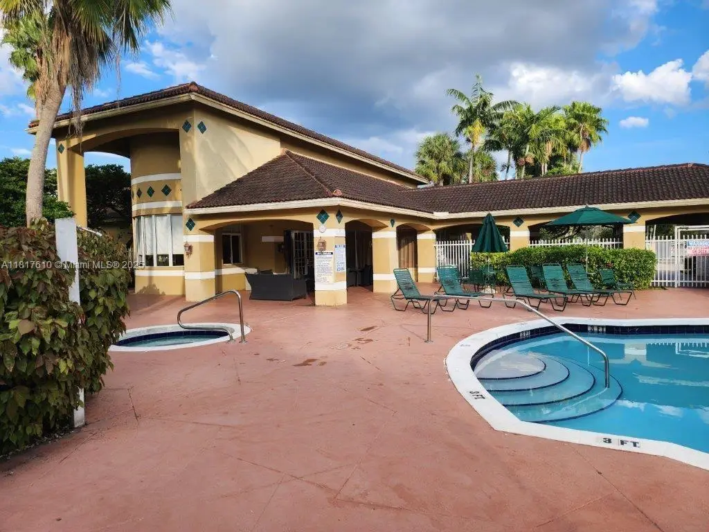 460 S Park Rd #6-209, Hollywood, FL 33021 - Image #1