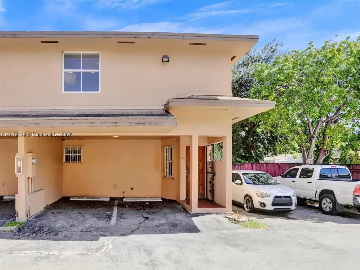 451 NE 136th St #I-101, North Miami, FL 33161 - Image #1