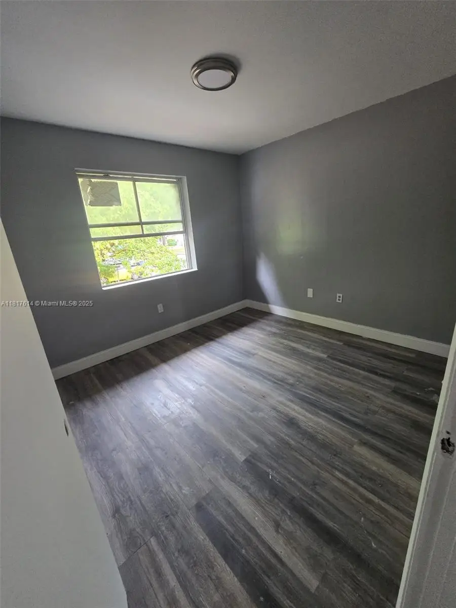 451 NE 136th St #I-101, North Miami, FL 33161 - Image #3