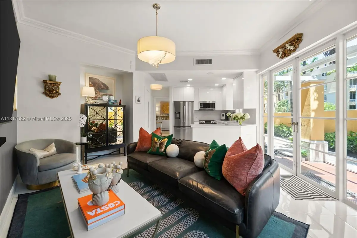 18475 NE 30th Pl, Aventura, FL 33160 - Image #1