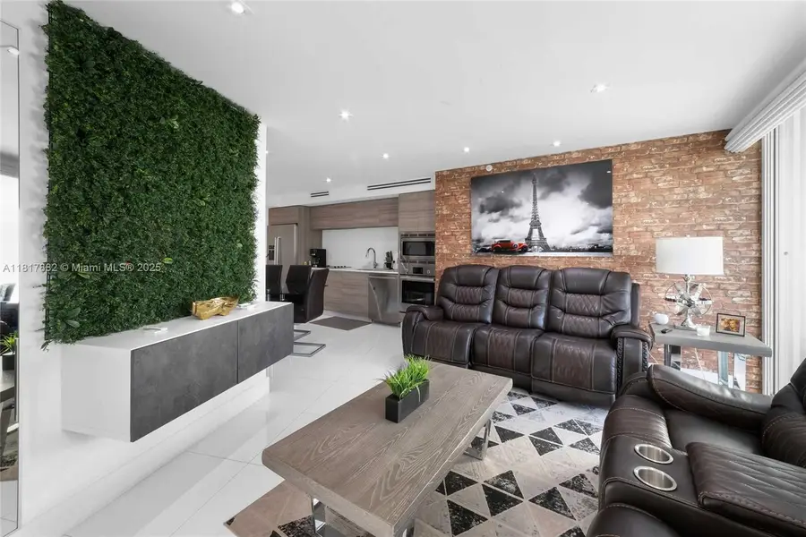 6620 Indian Creek Dr #304, Miami Beach, FL 33141 - Image #2