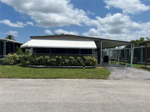 Address Withheld By Seller, Davie, FL 33324