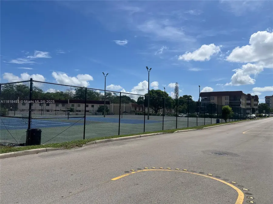 4160 Inverrary Dr #306, Lauderhill, FL 33319 - Image #2