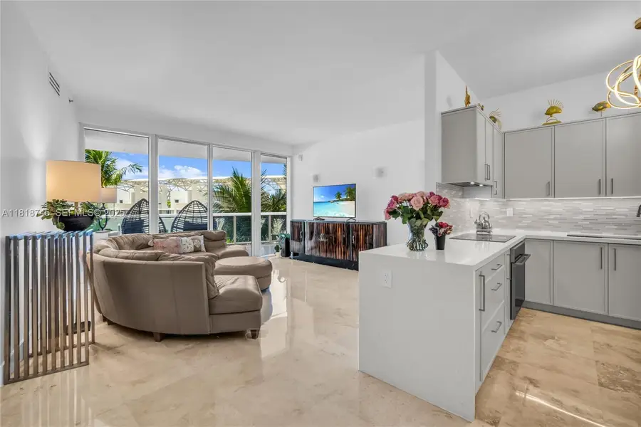 400 Alton Rd #407, Miami Beach, FL 33139 - Image #2
