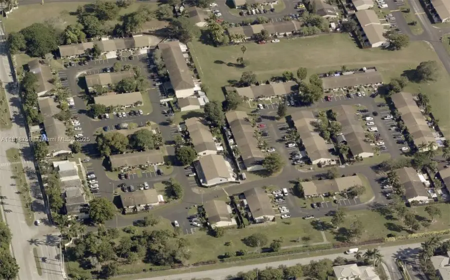 28025 SW 142nd Ct, Homestead, FL 33033 - Image #3