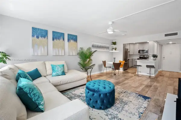 2781 Taft St #308, Hollywood, FL 33020