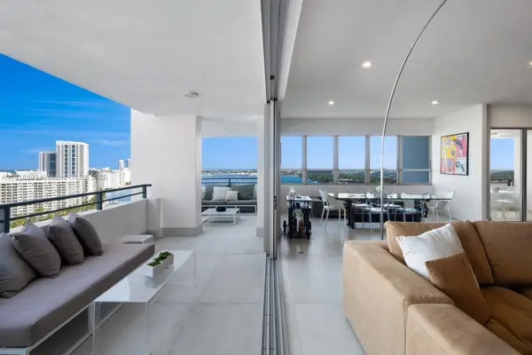 11 Island Ave #PH2, Miami Beach, FL 33139