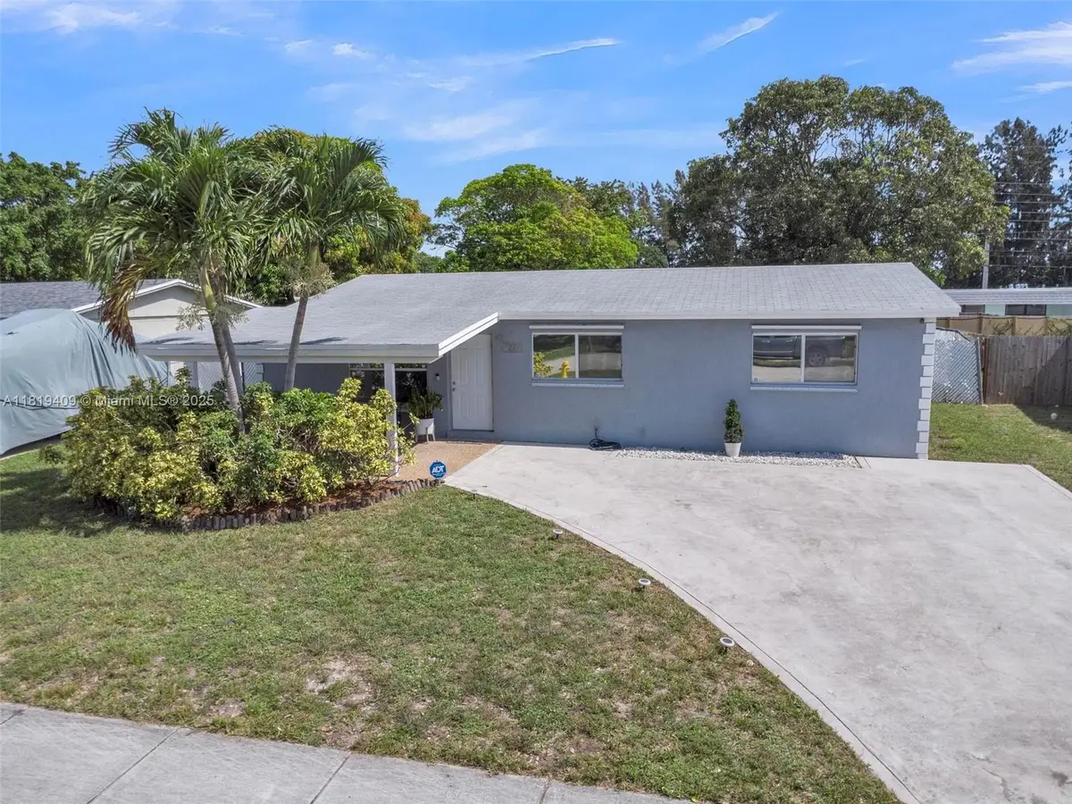 2771 NW 25th St, Fort Lauderdale, FL 33311 - Image #1