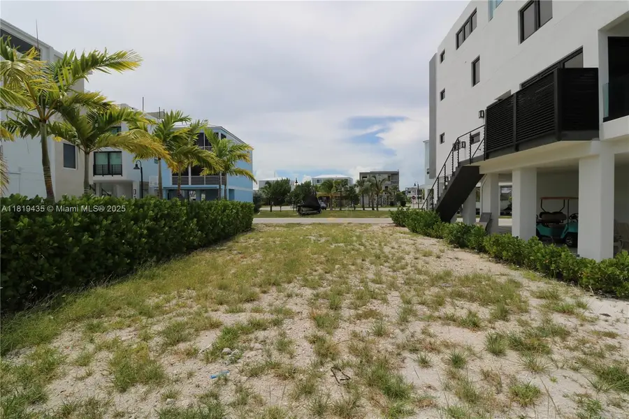 94825 Overseas Hwy #35, Key Largo, FL 33037 - #2
