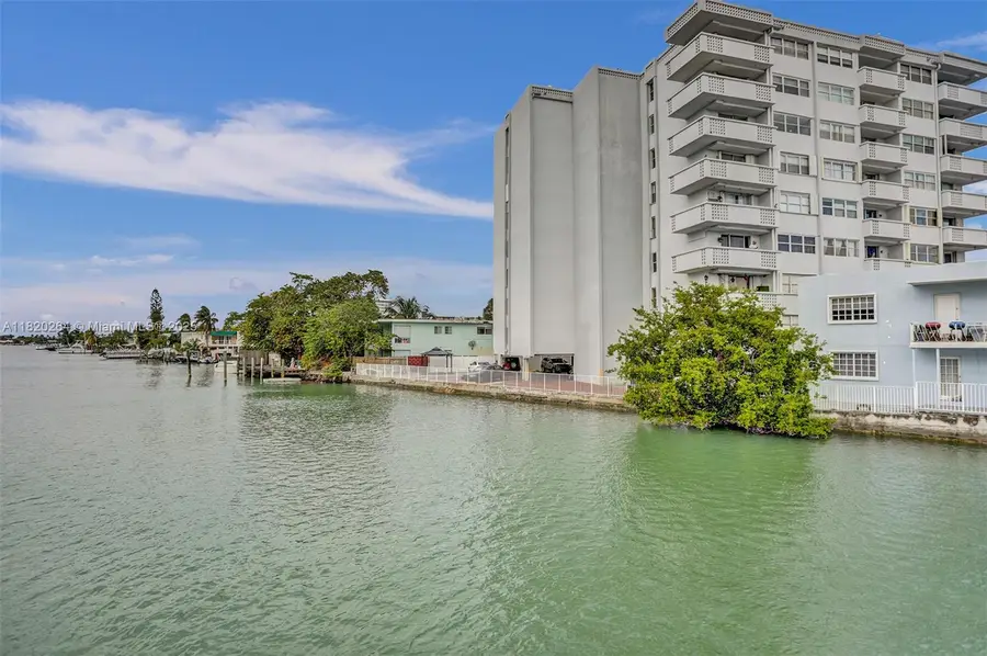 7118 Bonita Dr #405, Miami Beach, FL 33141 - Image #2
