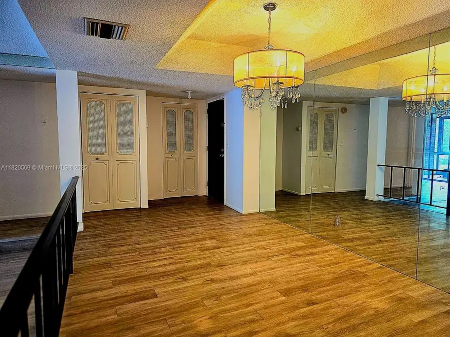 3730 Inverrary Dr #H1V, Lauderhill, FL 33319 - Image #2