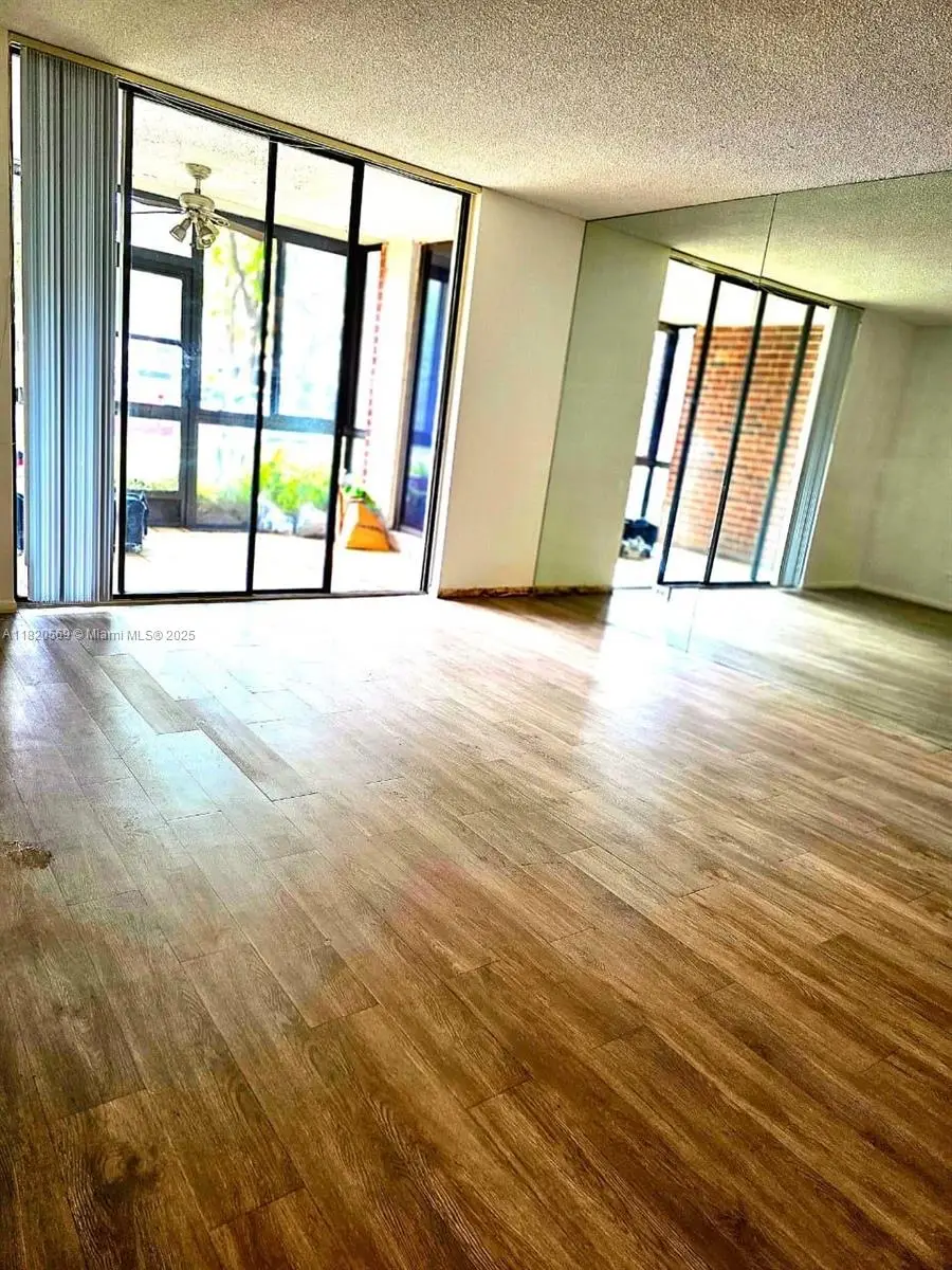 3730 Inverrary Dr #H1V, Lauderhill, FL 33319 - Image #3