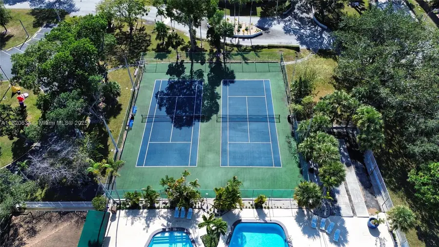 7034 SW 112th Ct, Miami, FL 33173 - Image #3