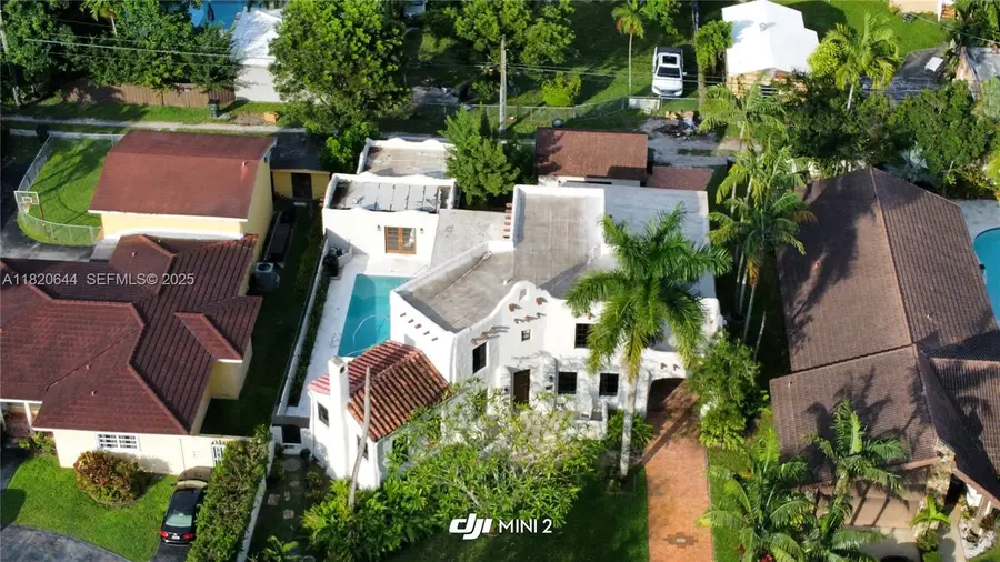 85 Deer Run, Miami Springs, FL 33166 - Image #2