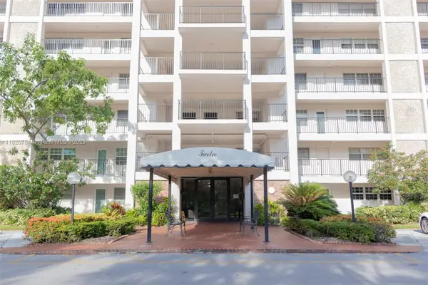 Address Withheld By Seller, Pompano Beach, FL 33069