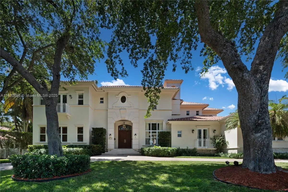 180 Solano Prado, Coral Gables, FL 33156 - Image #1