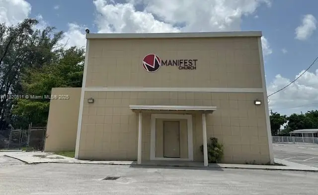 680 Superior St, Opa Locka, FL 33054 - Image #1