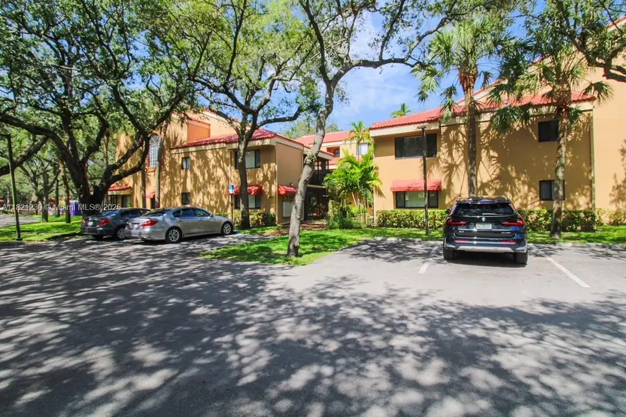 15495 N Miami Lakeway N #102, Miami Lakes, FL 33014 - Image #2