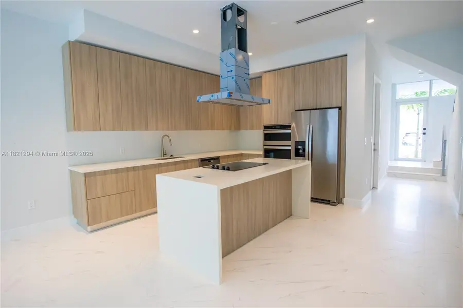 3374 Day Ave #A, Miami, FL 33133 - Image #2