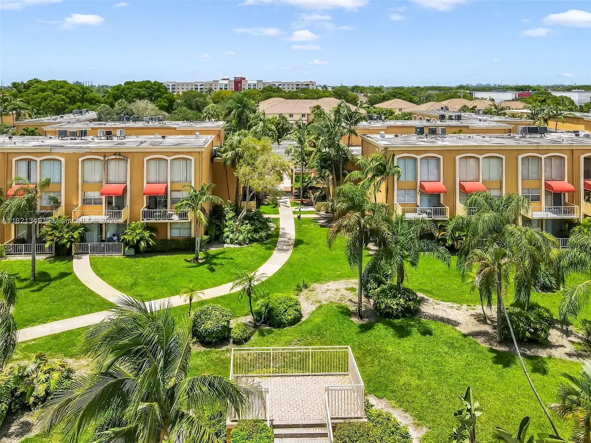 17901 NW 68th Ave #Q102, Hialeah, FL 33015 - Image #1