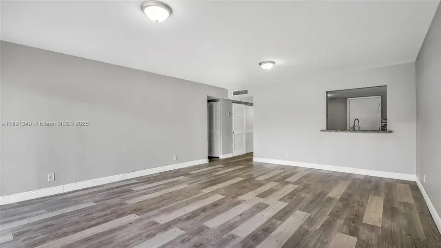 17901 NW 68th Ave #Q102, Hialeah, FL 33015 - Image #2