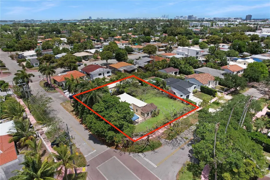 1423 Biarritz Dr, Miami Beach, FL 33141 - Image #2