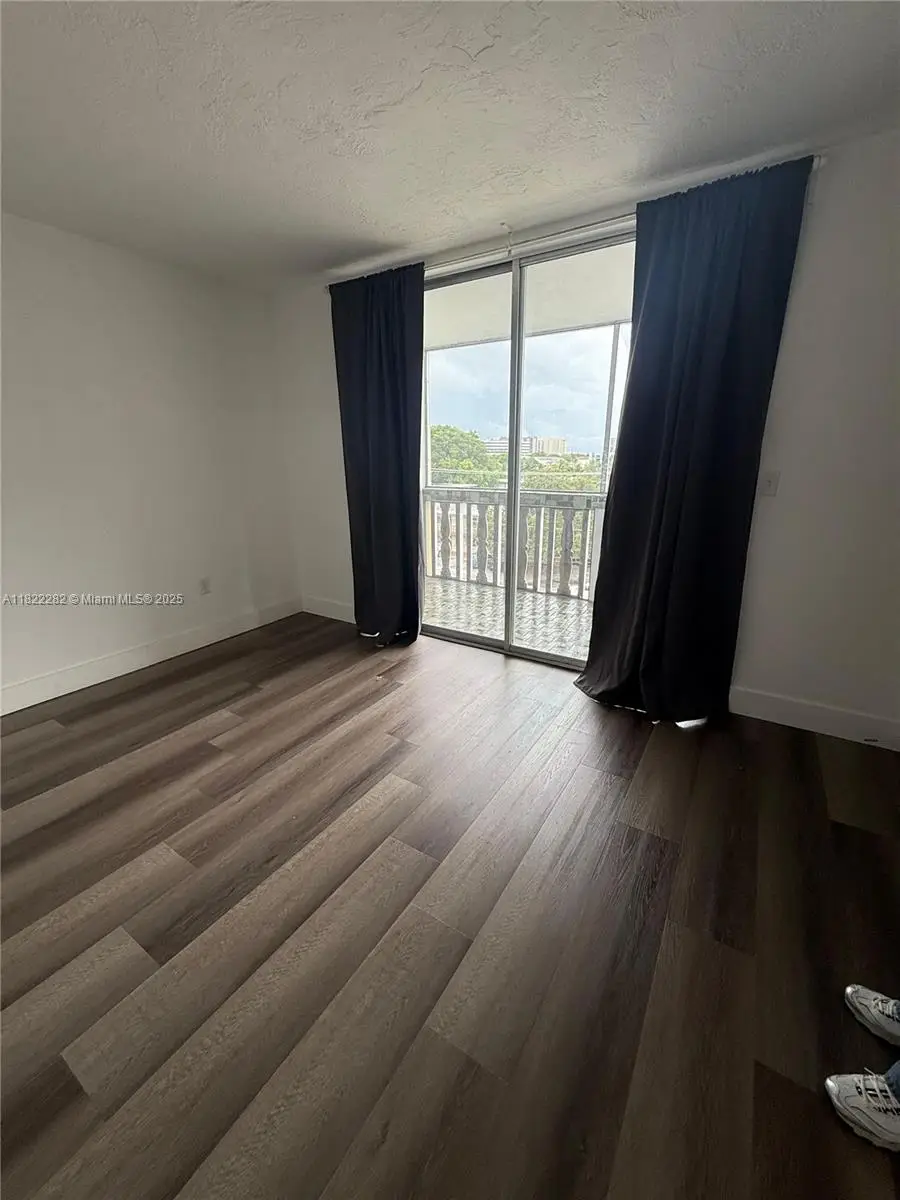 1475 NE 125th Ter #511B, North Miami, FL 33161 - Image #1