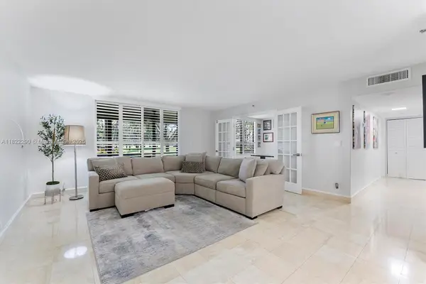 7225 Promenade Dr #102, Boca Raton, FL 33433