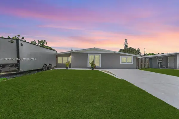 7540 Simms St, Hollywood, FL 33024