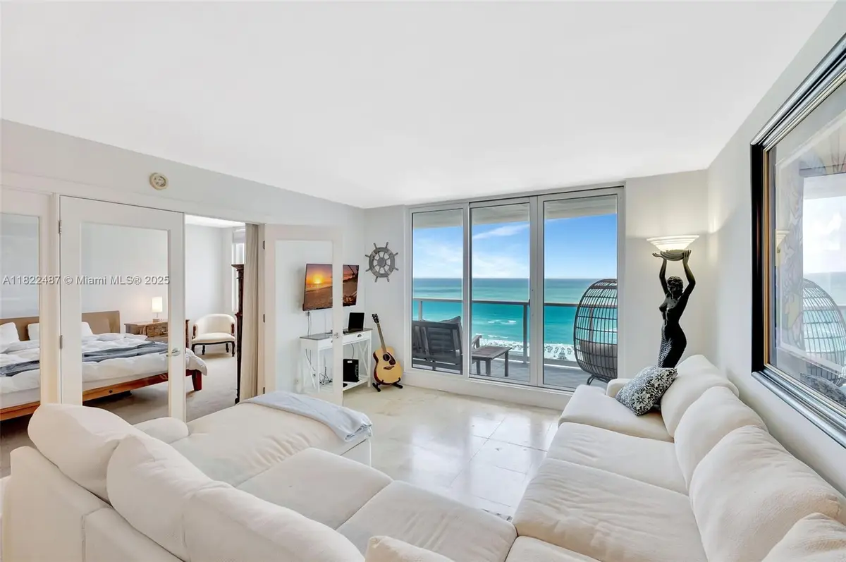 2301 Collins Ave #1425, Miami Beach, FL 33139 - Image #1