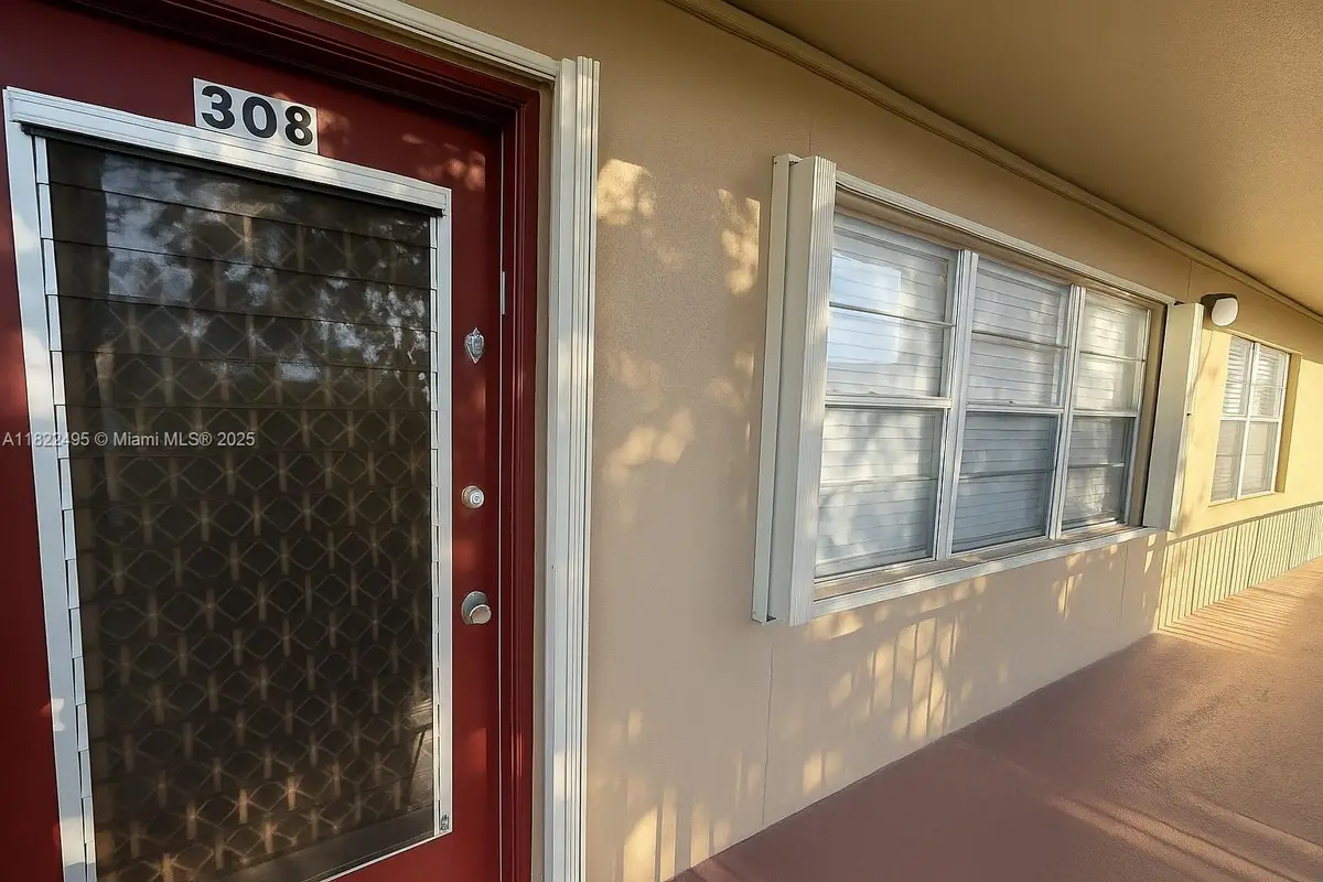 801 SW 133rd Ter #308K, Pembroke Pines, FL 33027 - Image #1