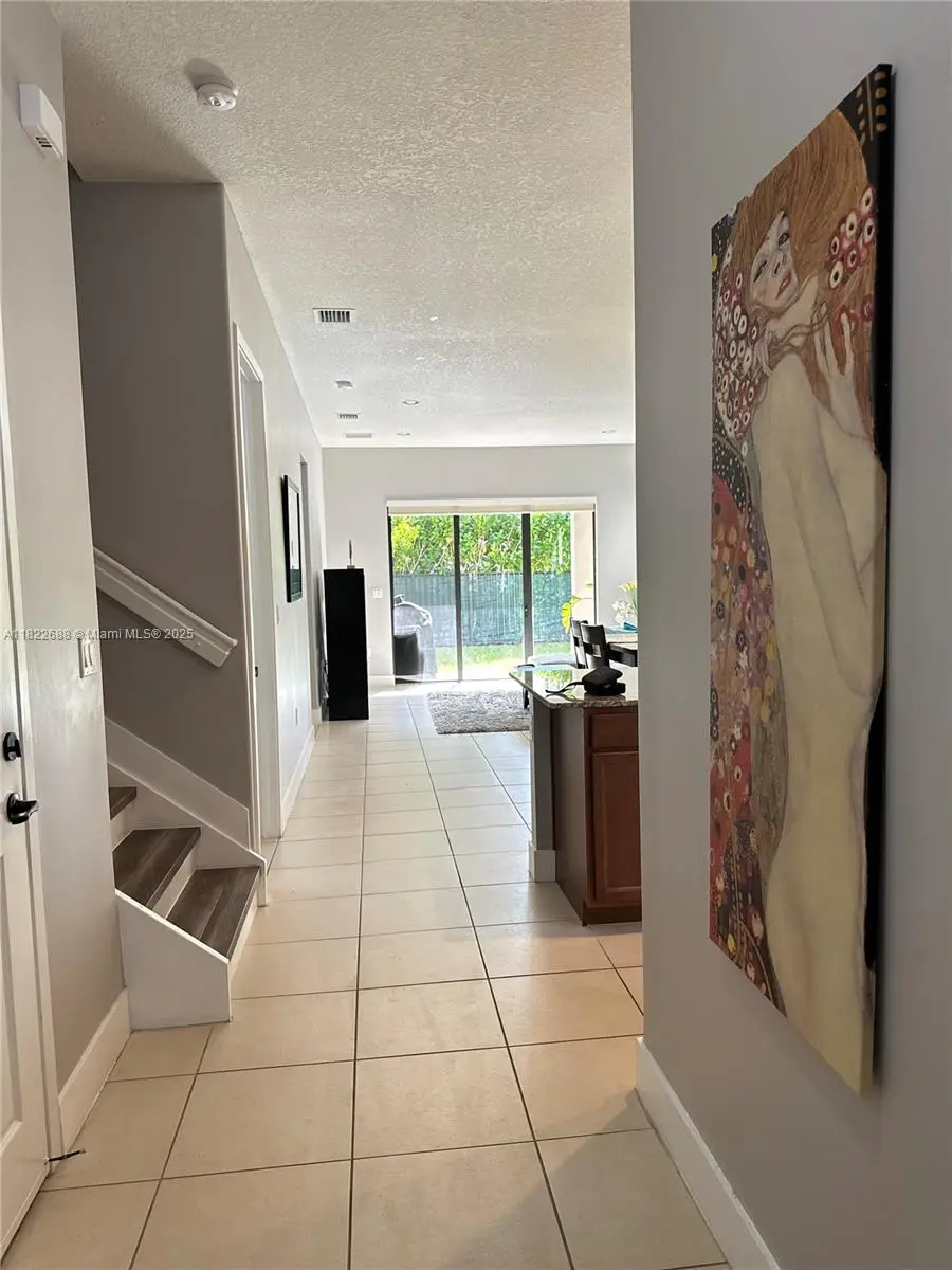 3278 W 97th Ter, Hialeah, FL 33018 - Image #2