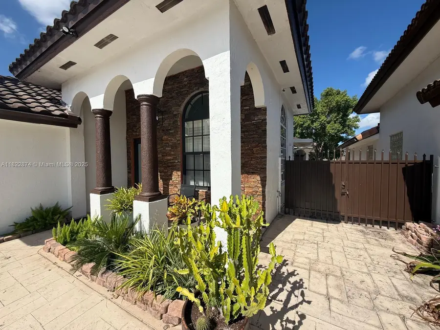 3461 SW 154th Ct, Miami, FL 33185 - Image #2