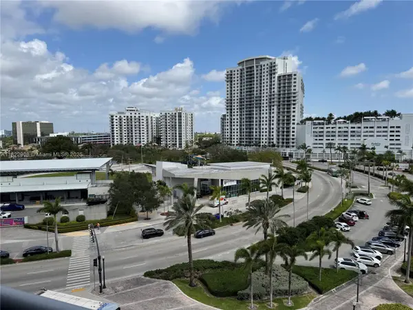 1720 Harrison St #14D, Hollywood, FL 33020