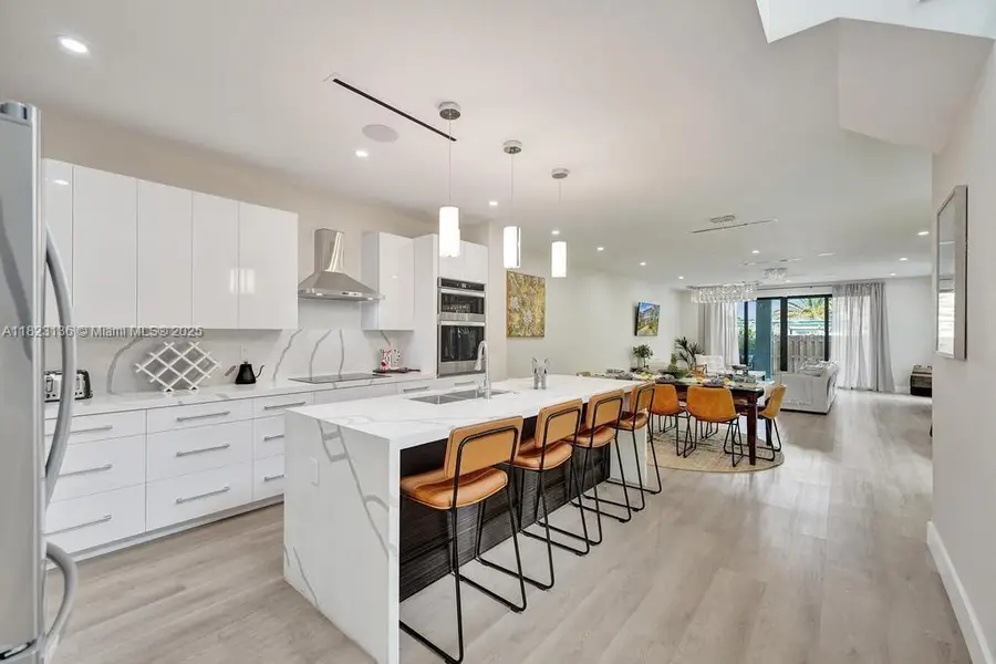 1101 NE 16th Ter #1, Fort Lauderdale, FL 33304 - Image #2