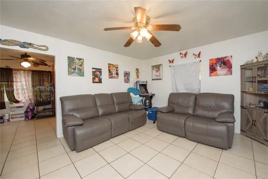 926 NW 3rd Ave, Homestead, FL 33030 - Image #3